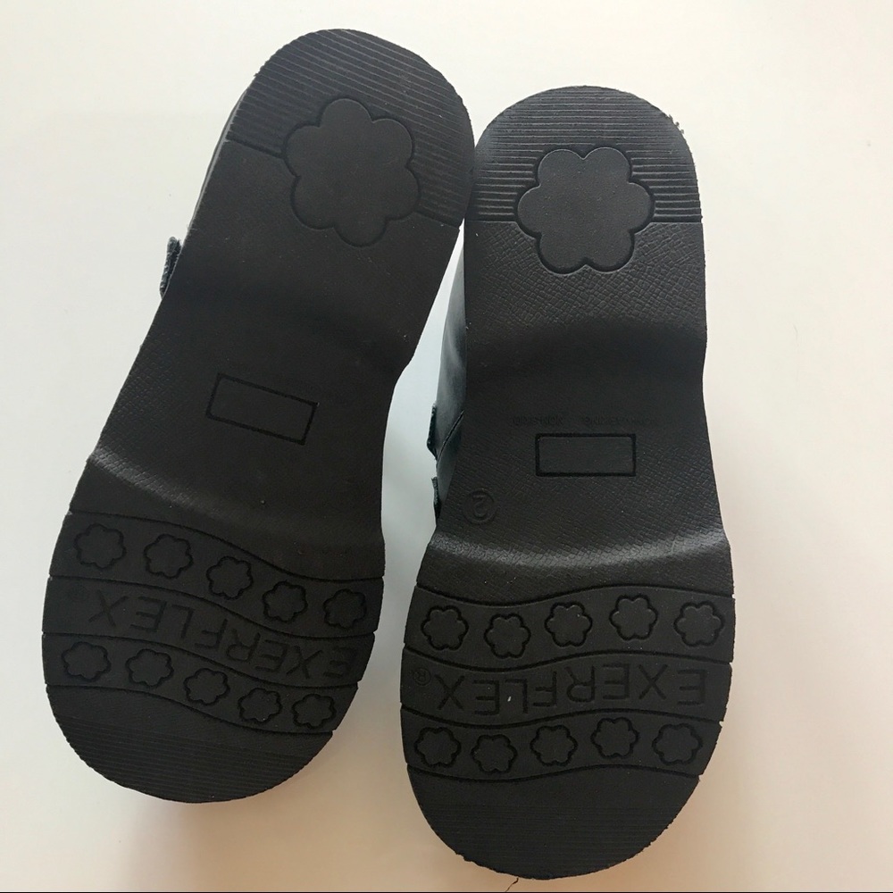 Shoes - Picture 4 of 4